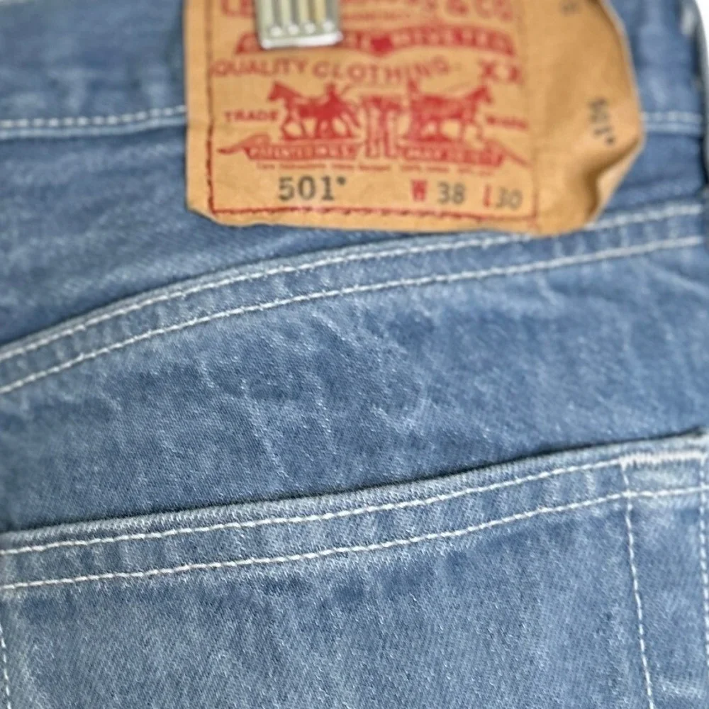 Levi's 501 Original Fit Button Fly Straight Leg‎ Jeans Blue 38X30